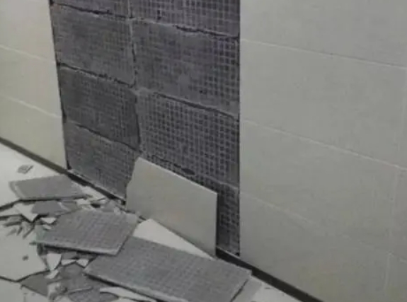 新兴瓷砖空鼓维修公司分享下新兴墙砖松动维修的知识